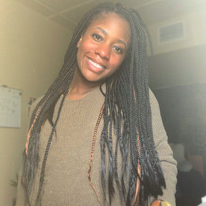 Meet your Posher, Aja